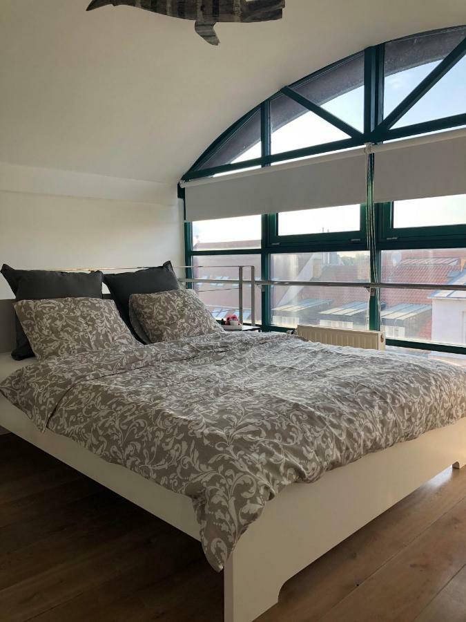 Romantic Studio With Jacuzzi Прага Екстериор снимка